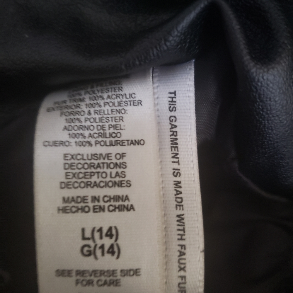 Girls Black Guess Coat - Picture 2 of 4
